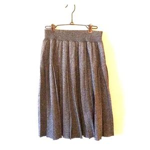 Levi’s metallic pleated skirt